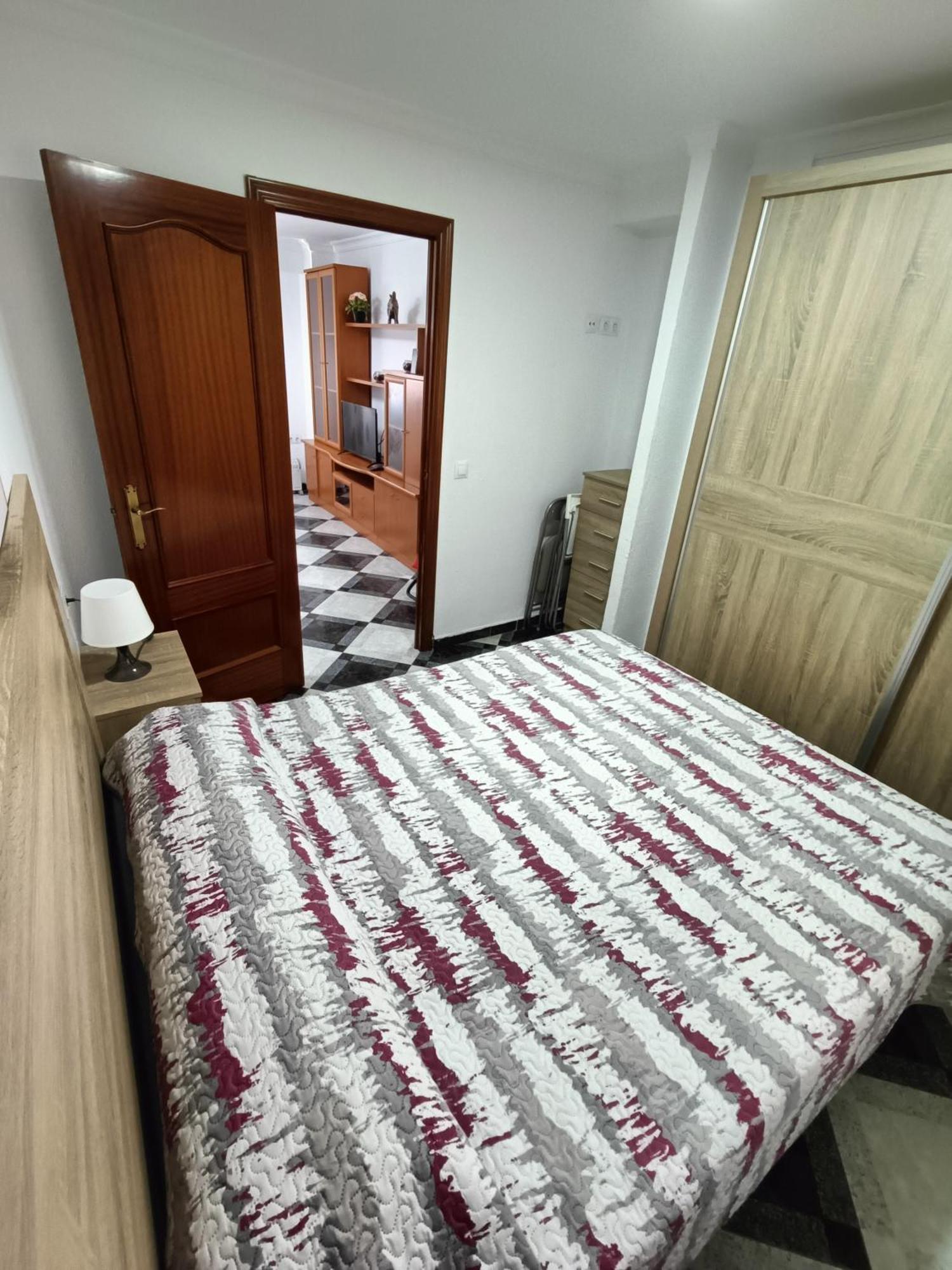 Piso Calidad Precio Junto A La Playa De La Victoria Apartment Cadiz Exterior photo